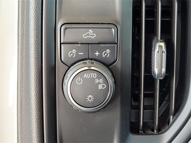 used 2024 Chevrolet Silverado 1500 car, priced at $27,994