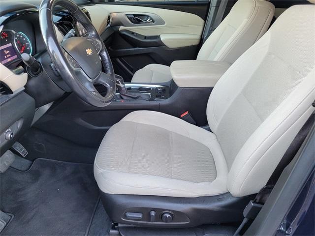used 2022 Chevrolet Traverse car, priced at $29,894