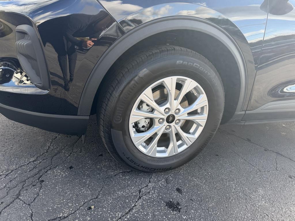 used 2025 Ford Escape car, priced at $31,190