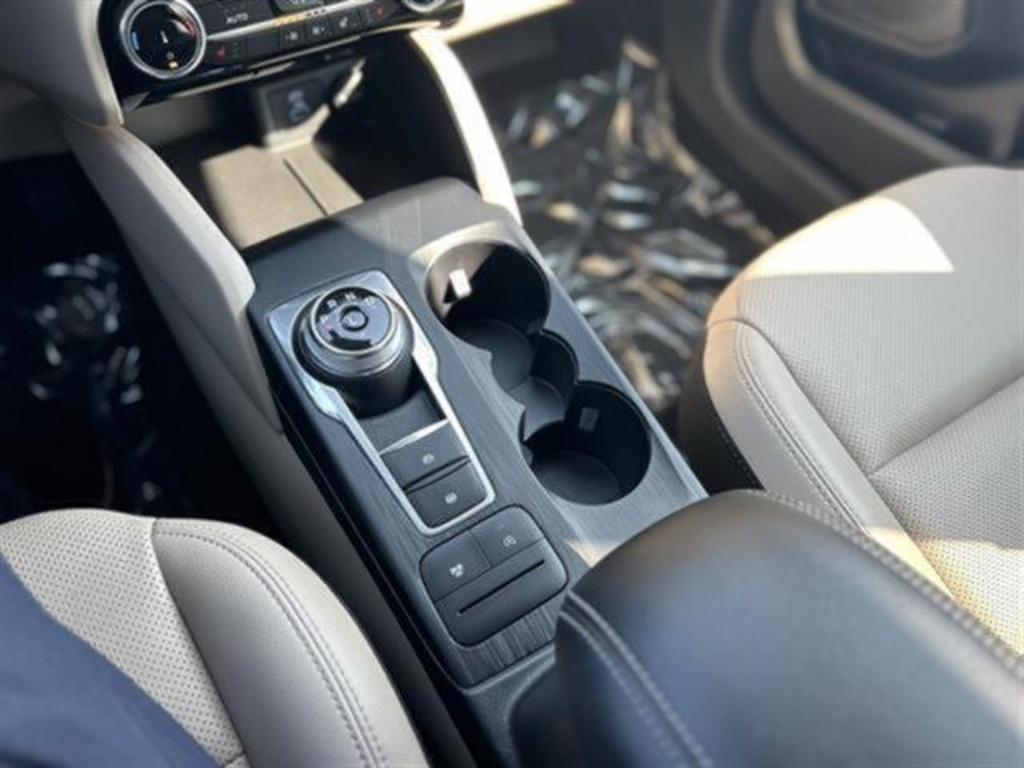 used 2022 Ford Escape car, priced at $24,990