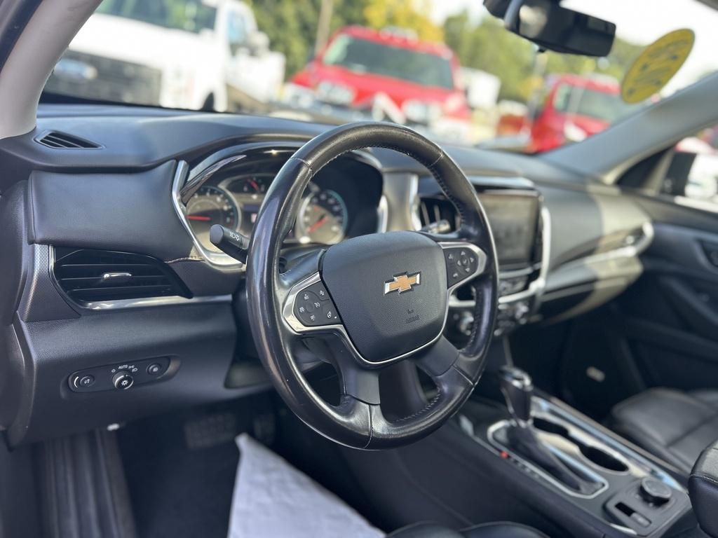 used 2020 Chevrolet Traverse car, priced at $29,990