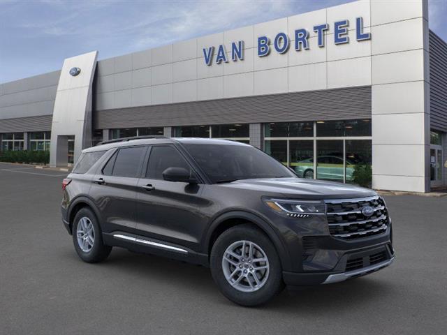 new 2025 Ford Explorer car, priced at $40,557