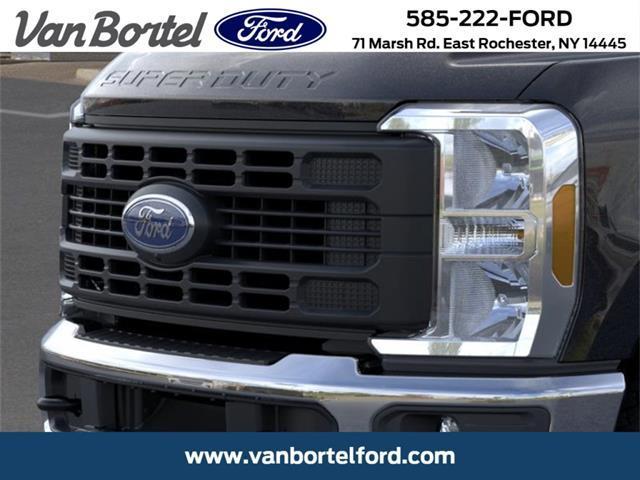 new 2025 Ford F-350 car, priced at $75,465