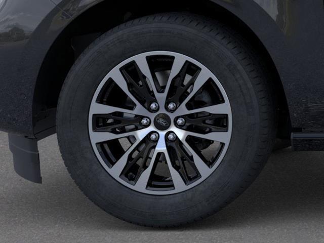 new 2025 Ford Expedition car, priced at $77,715