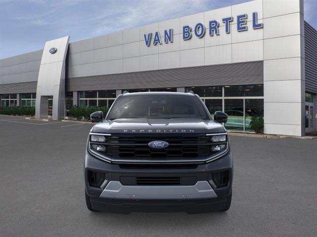 new 2025 Ford Expedition car, priced at $77,715