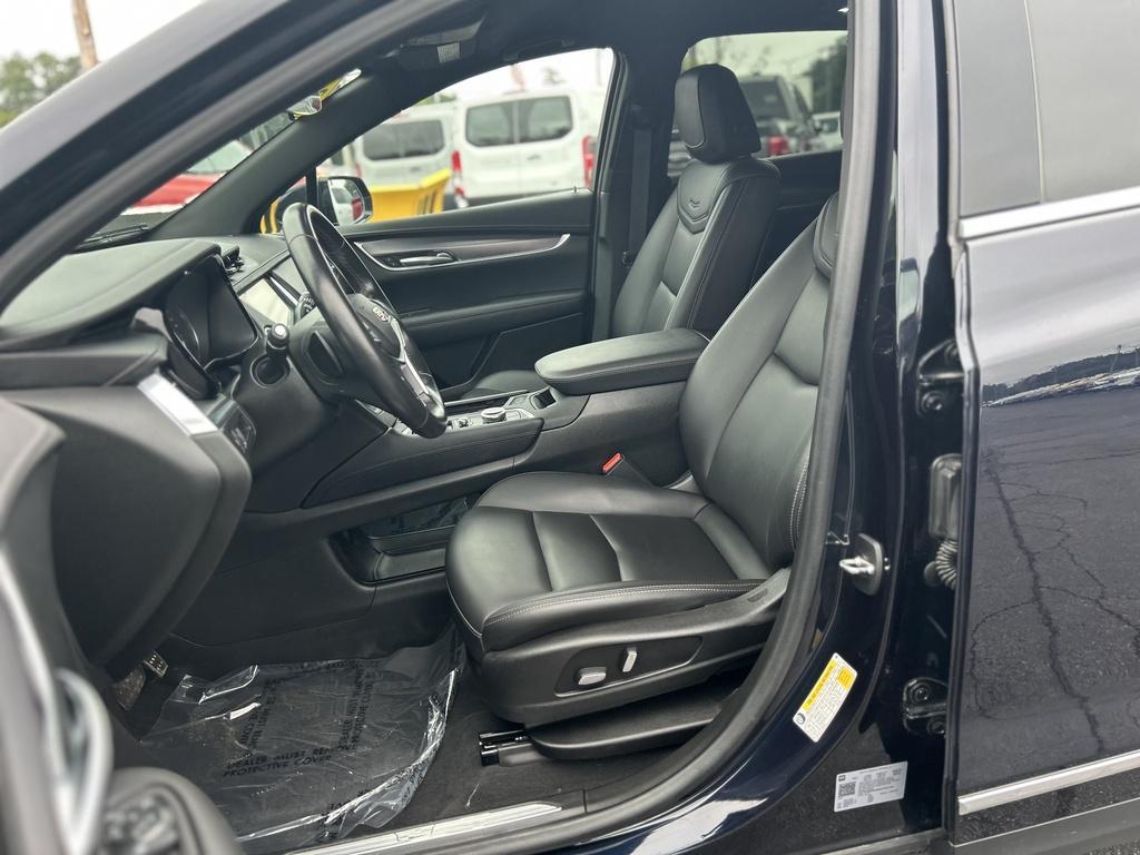 used 2021 Cadillac XT5 car, priced at $26,990