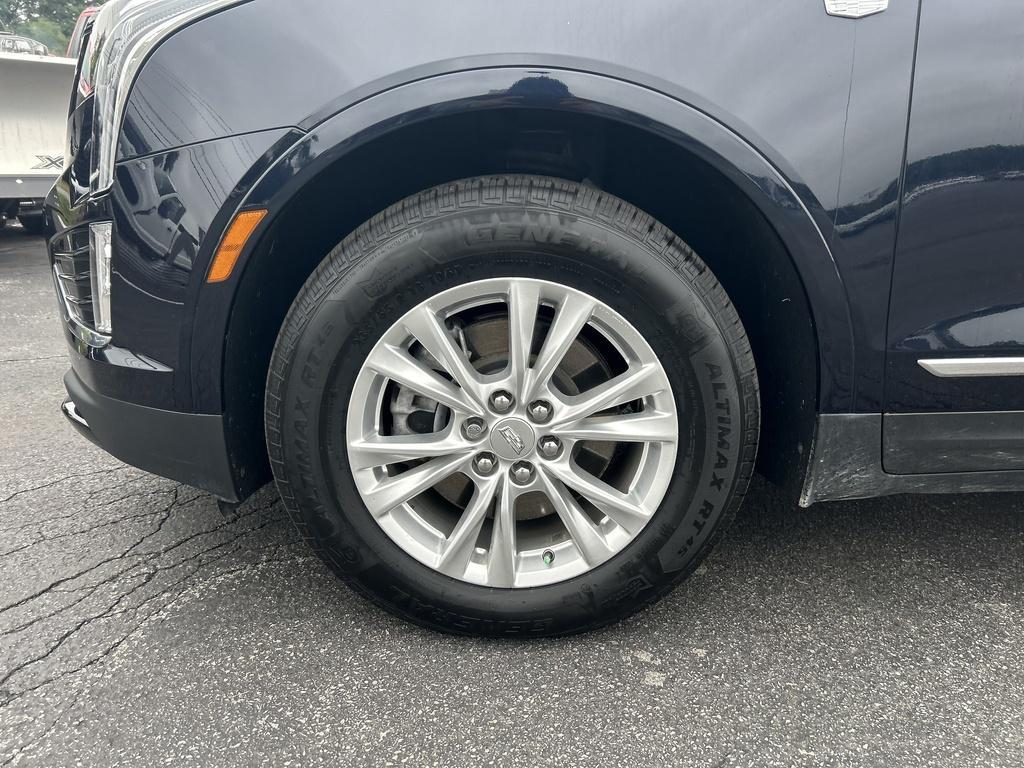 used 2021 Cadillac XT5 car, priced at $26,990