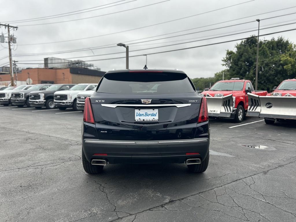 used 2021 Cadillac XT5 car, priced at $26,990