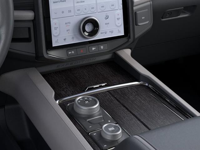 new 2024 Ford Expedition car, priced at $78,276