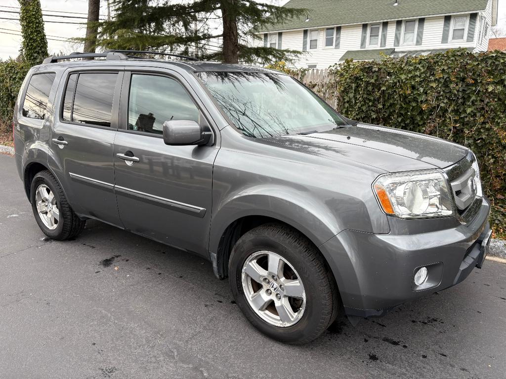 used 2011 Honda Pilot car, priced at $6,995