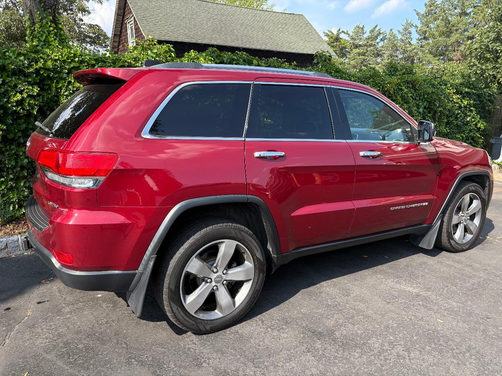 used 2014 Jeep Grand Cherokee car, priced at $17,995