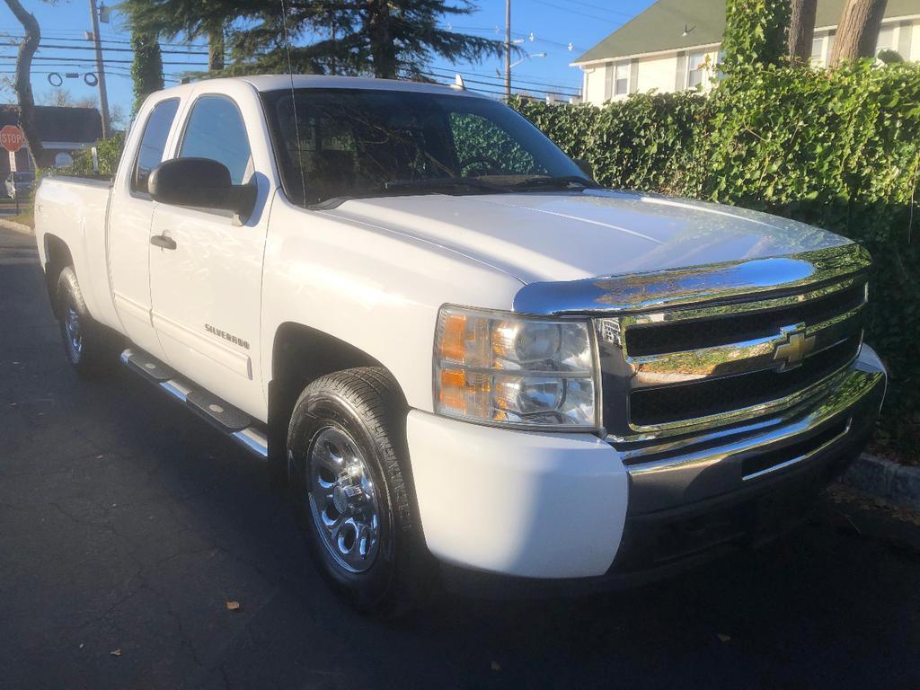 used 2011 Chevrolet Silverado 1500 car, priced at $17,995