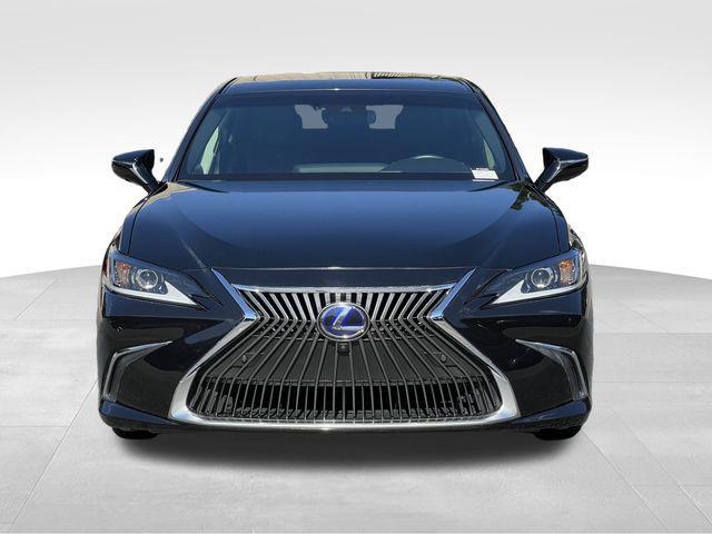 used 2020 Lexus ES 300h car, priced at $28,900