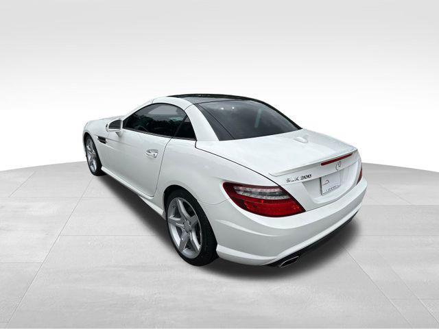 used 2016 Mercedes-Benz SLK-Class car, priced at $22,622