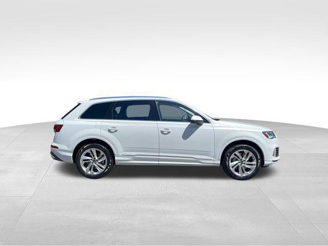 used 2023 Audi Q7 car, priced at $47,999