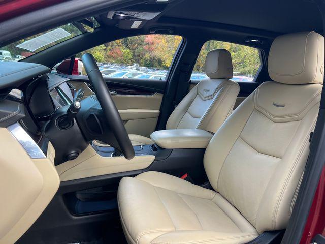 used 2019 Cadillac XT5 car, priced at $25,614