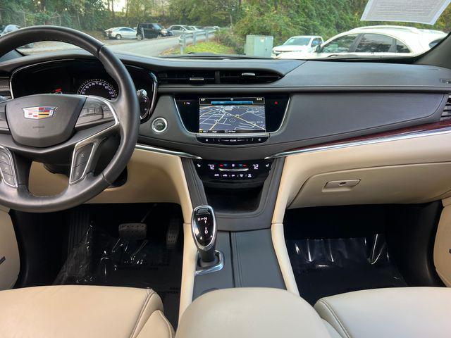 used 2019 Cadillac XT5 car, priced at $25,614