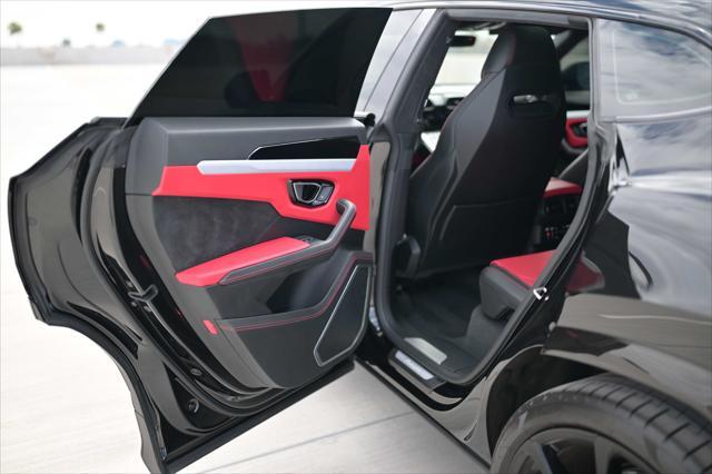 used 2021 Lamborghini Urus car