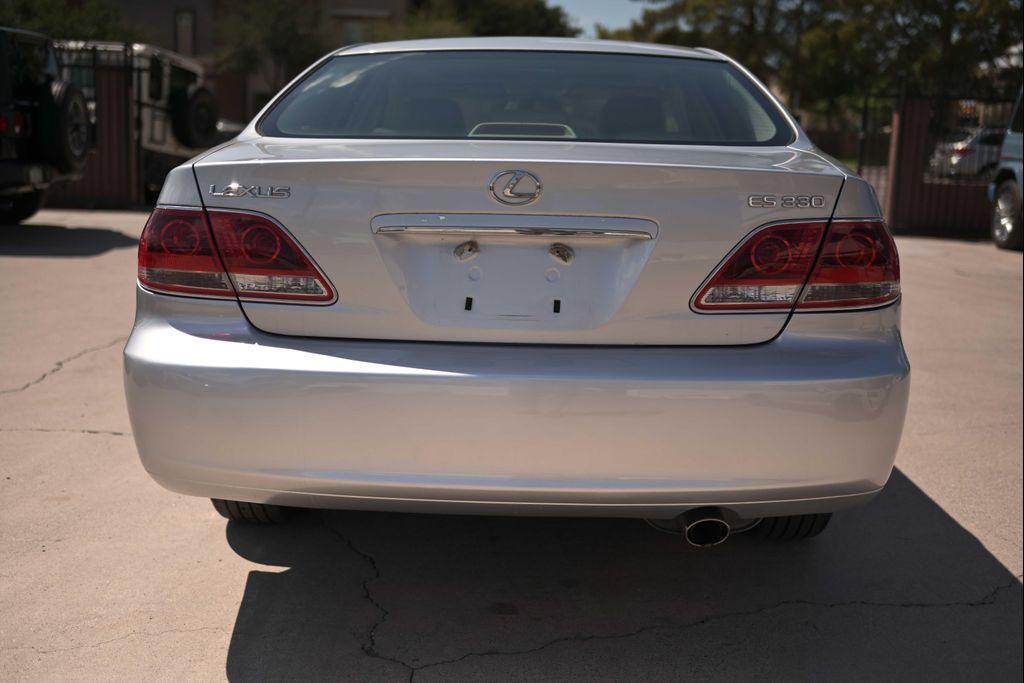 used 2005 Lexus ES 330 car, priced at $8,888