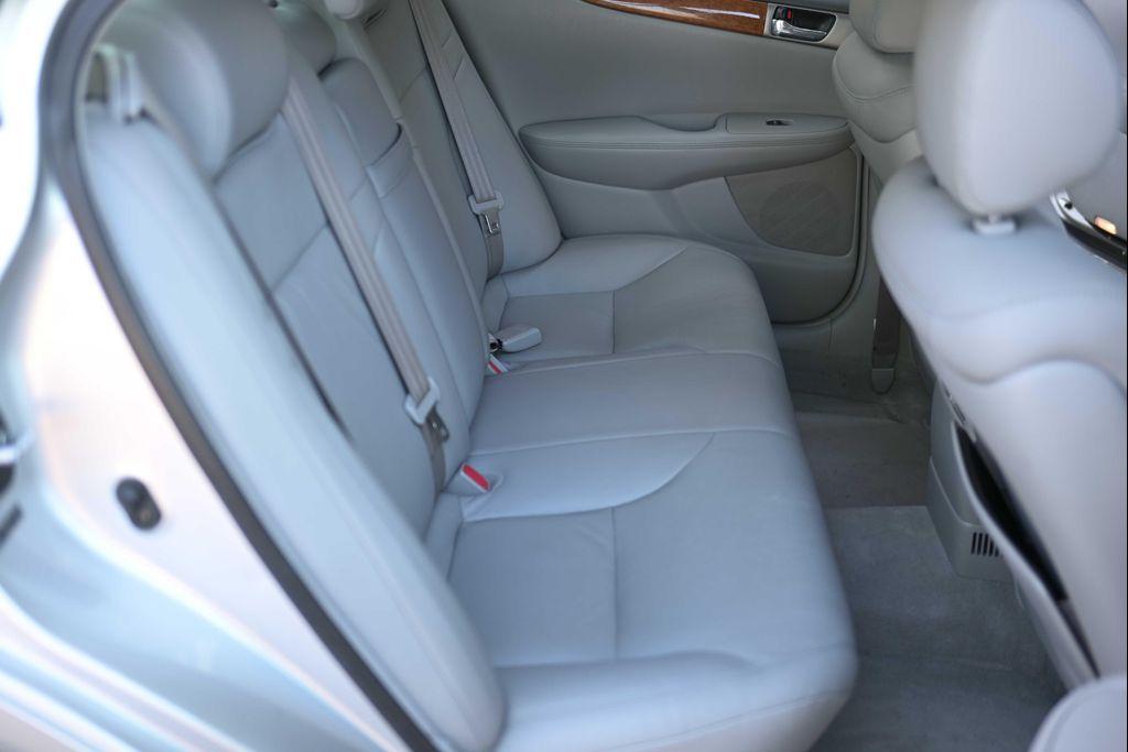 used 2005 Lexus ES 330 car, priced at $8,888