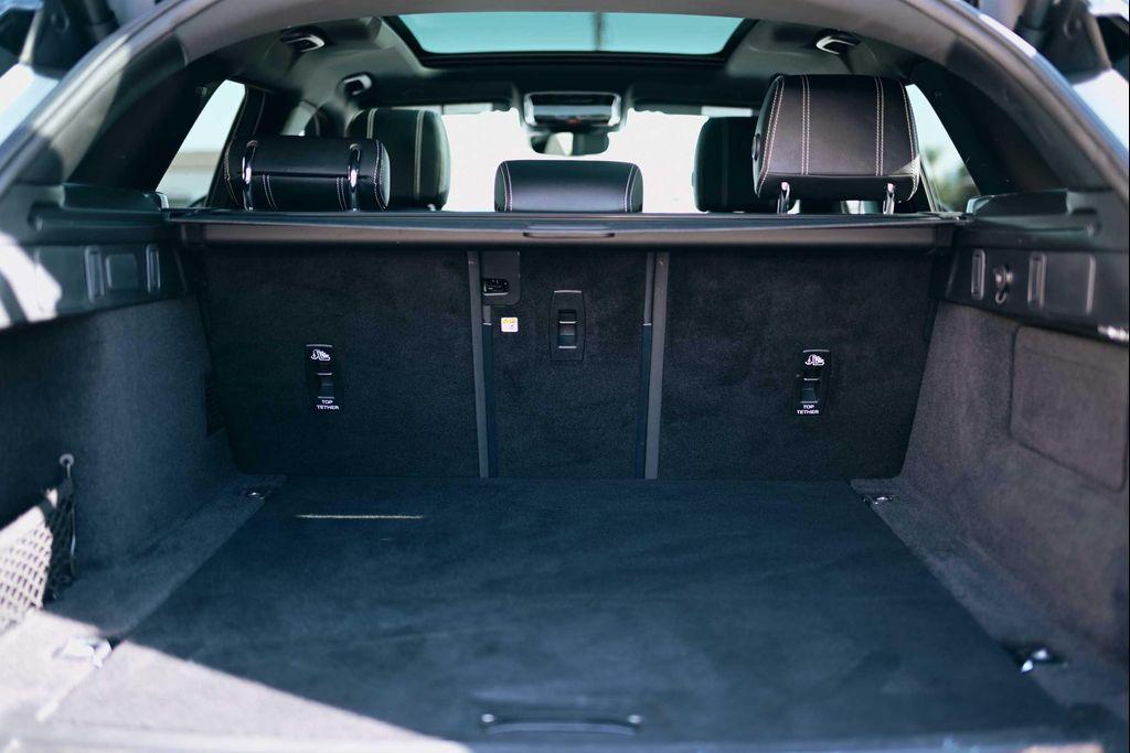 used 2021 Land Rover Range Rover Velar car, priced at $28,888