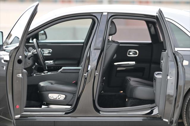 used 2016 Rolls-Royce Ghost car, priced at $149,888