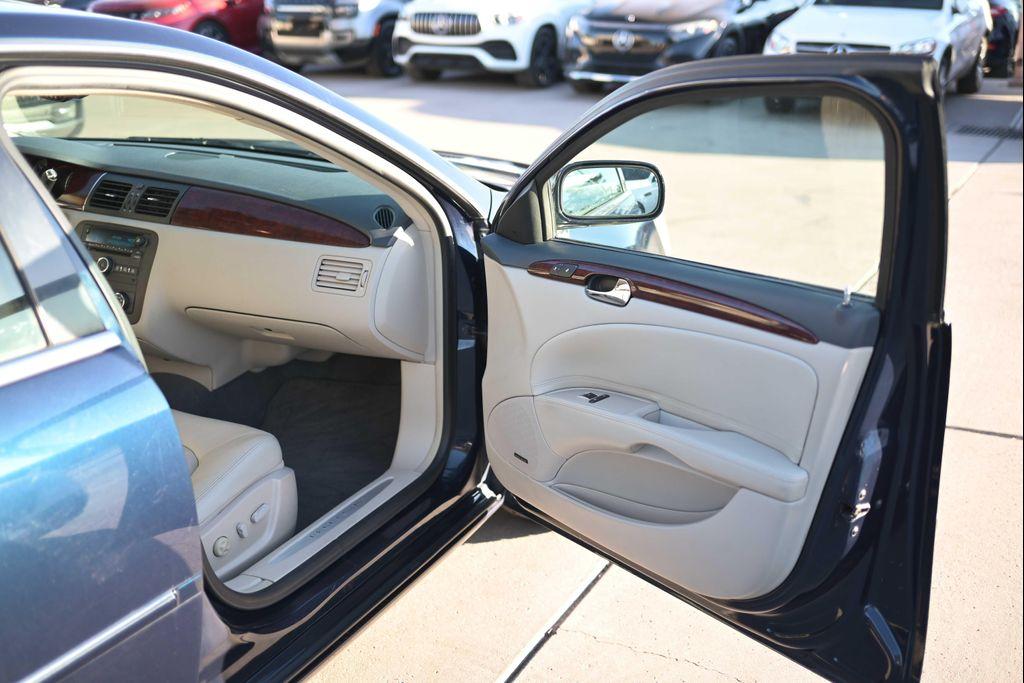 used 2006 Buick Lucerne car, priced at $9,899