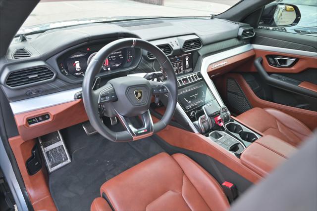 used 2019 Lamborghini Urus car, priced at $184,888