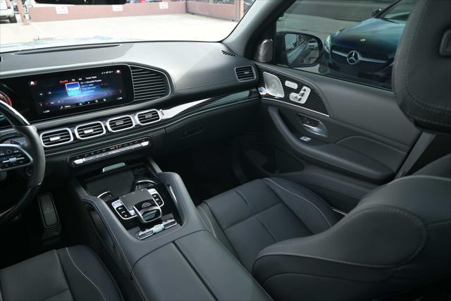 used 2022 Mercedes-Benz Maybach GLS 600 car, priced at $138,888