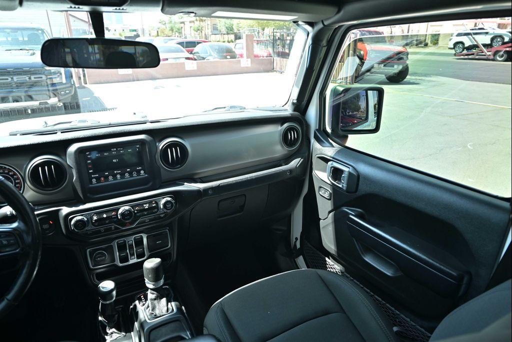used 2020 Jeep Gladiator car, priced at $28,888