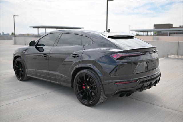 used 2021 Lamborghini Urus car