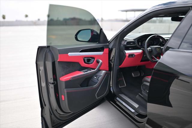 used 2021 Lamborghini Urus car