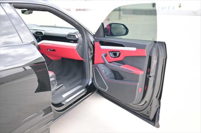 used 2021 Lamborghini Urus car