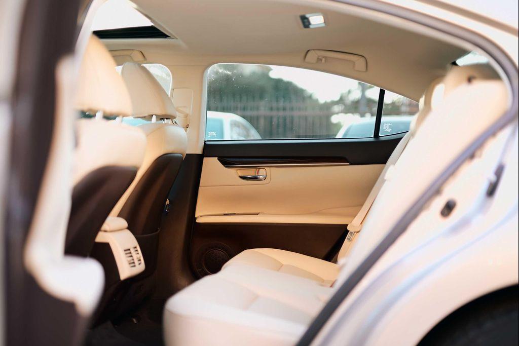 used 2017 Lexus ES 350 car, priced at $23,888