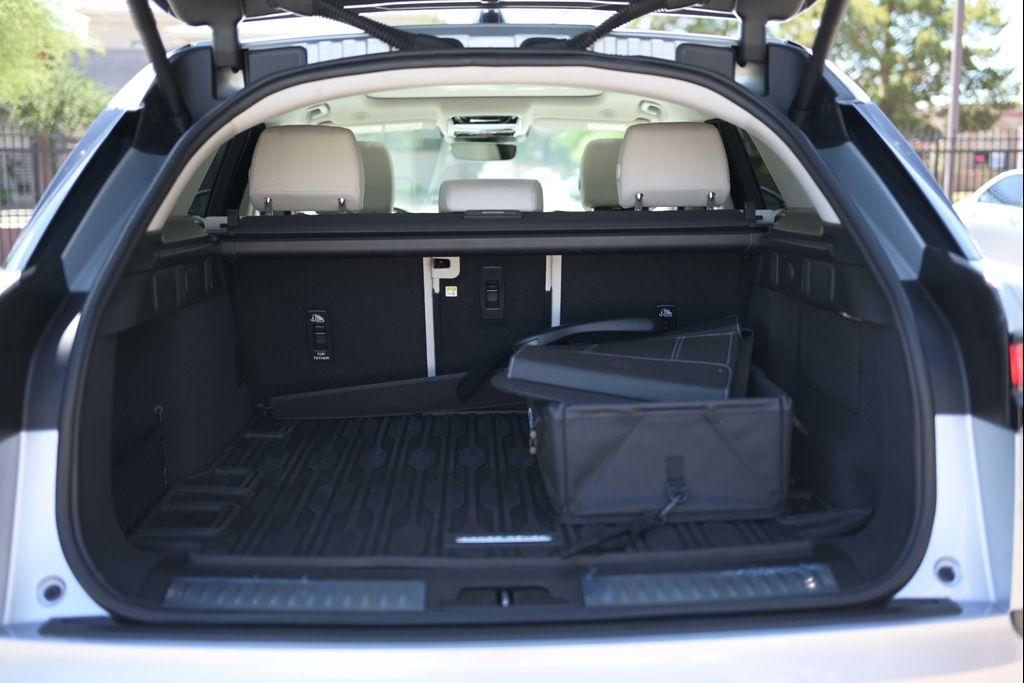 used 2022 Land Rover Range Rover Velar car, priced at $41,550