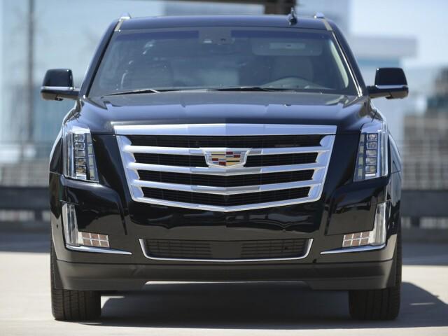 used 2018 Cadillac Escalade ESV car, priced at $41,888