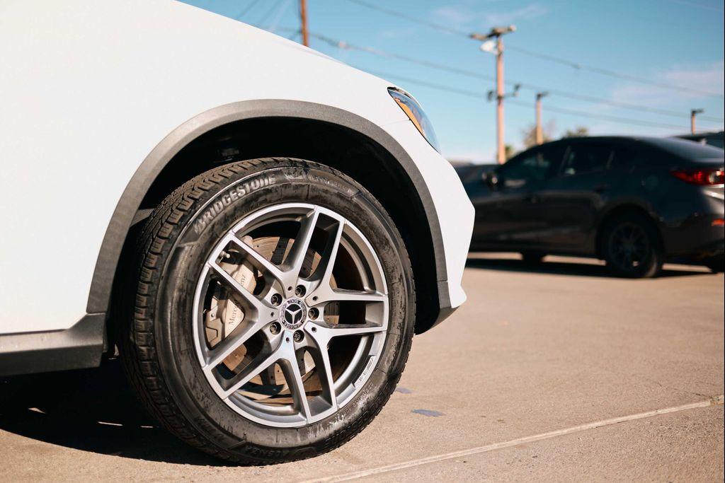 used 2019 Mercedes-Benz GLC 300 car, priced at $22,888