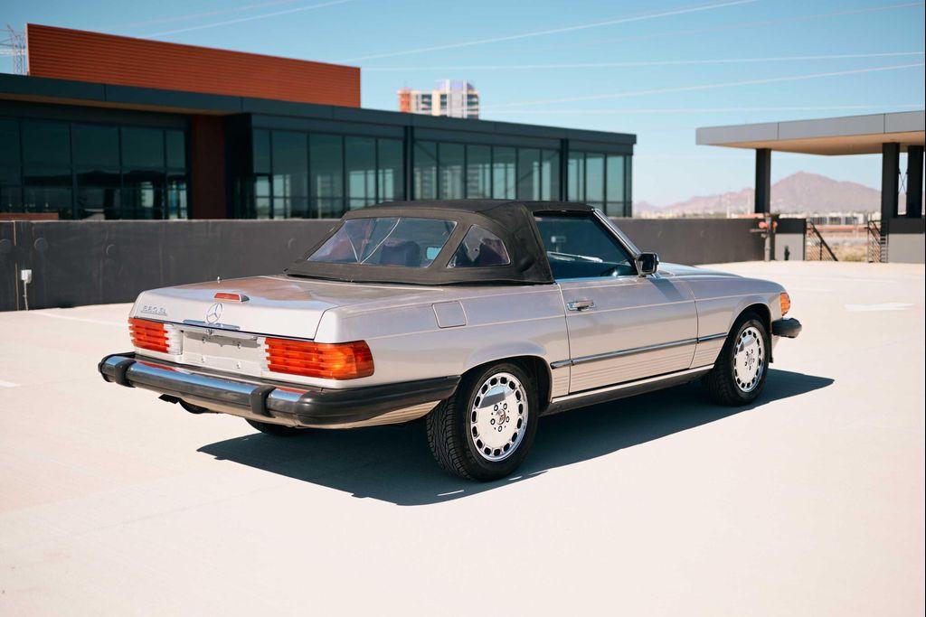 used 1988 Mercedes-Benz 560 car, priced at $23,888