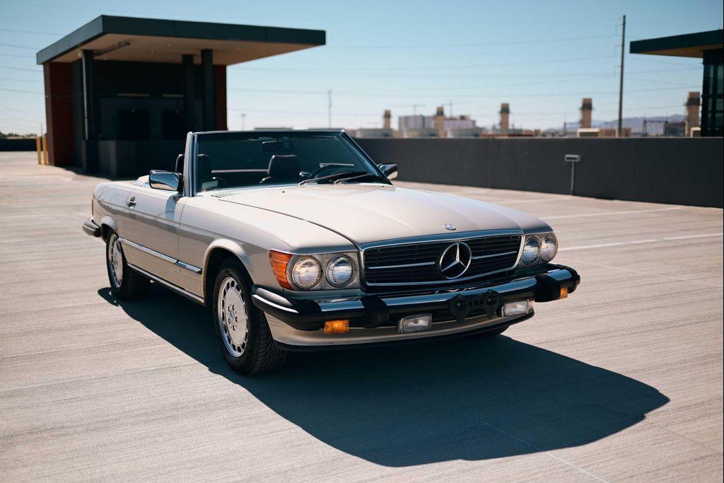 used 1988 Mercedes-Benz 560 car, priced at $23,888