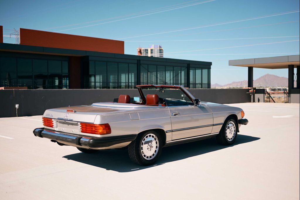 used 1988 Mercedes-Benz 560 car, priced at $23,888