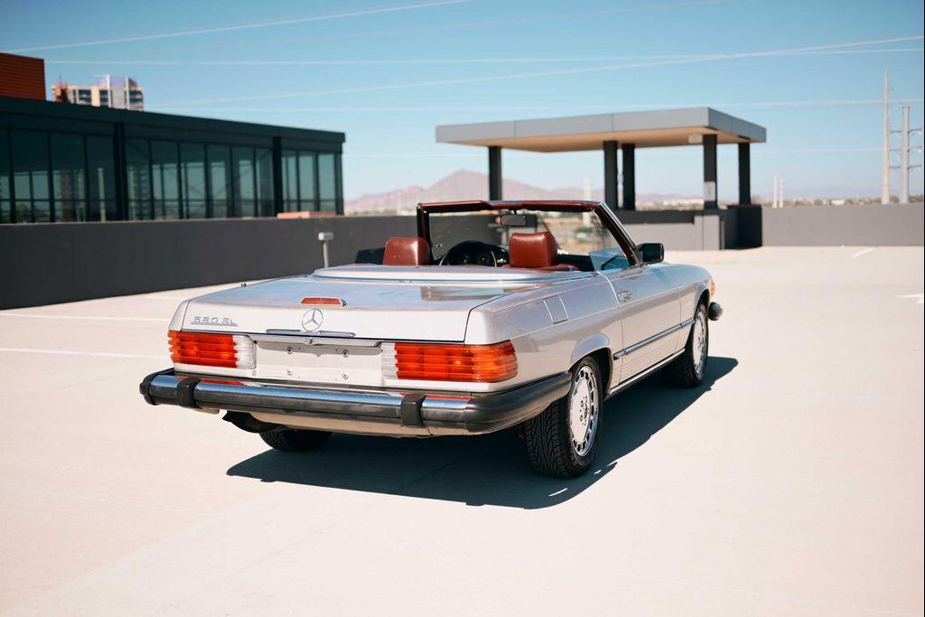 used 1988 Mercedes-Benz 560 car, priced at $23,888