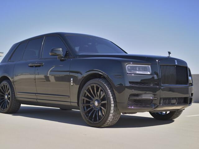 used 2021 Rolls-Royce Cullinan car, priced at $319,888