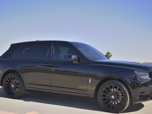 used 2021 Rolls-Royce Cullinan car, priced at $319,888