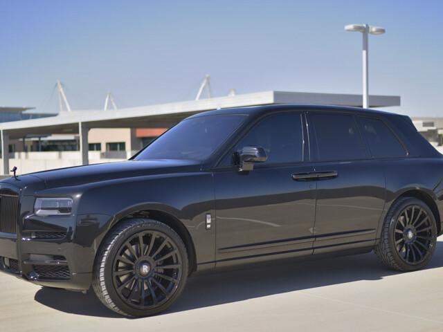 used 2021 Rolls-Royce Cullinan car, priced at $319,888