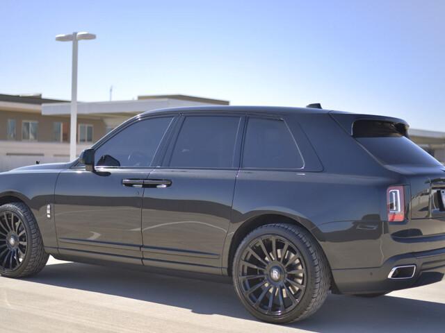 used 2021 Rolls-Royce Cullinan car, priced at $319,888