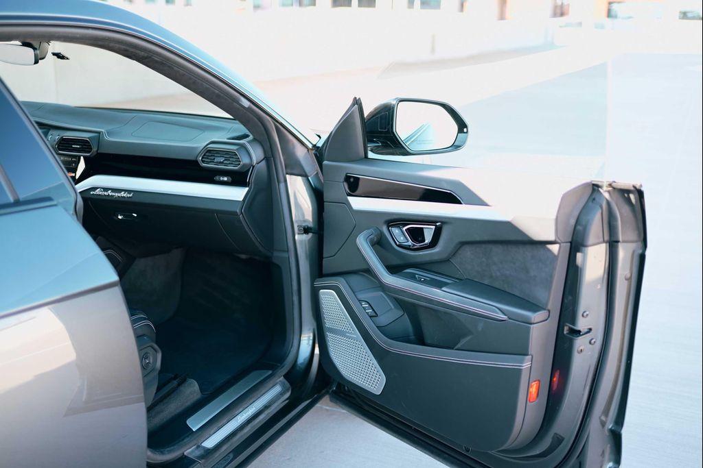 used 2020 Lamborghini Urus car, priced at $188,850