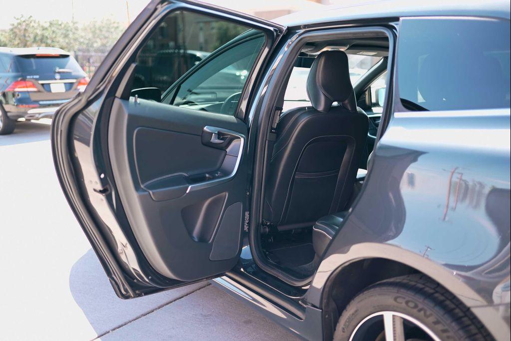 used 2016 Volvo XC60 car, priced at $20,750