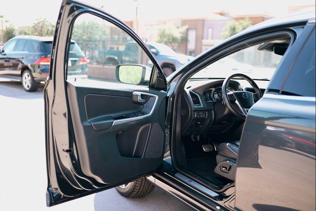 used 2016 Volvo XC60 car, priced at $20,750