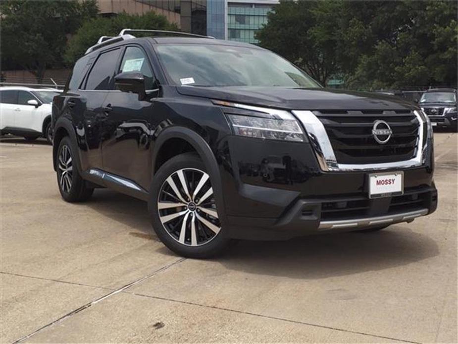 new 2024 Nissan Pathfinder car, priced at $49,578