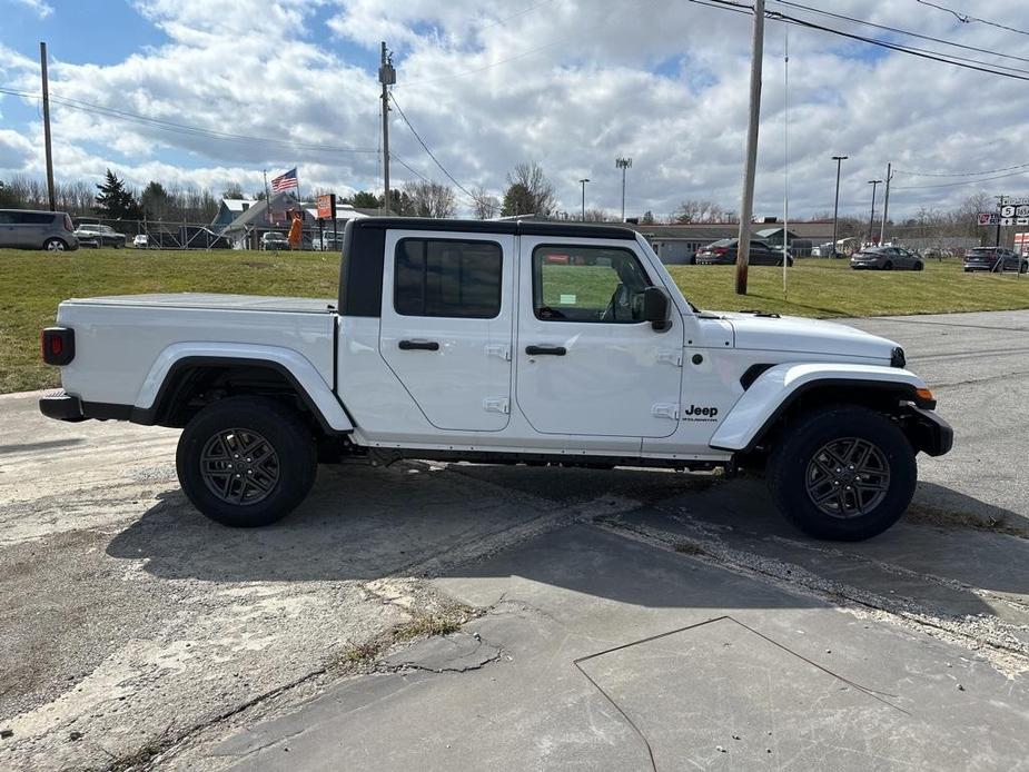 new 2024 Jeep Gladiator car, priced at $47,310